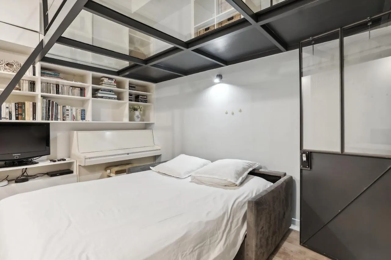 Apartment Atelier D'Artiste 3 Personnes Quartier St Placide By Weekome Paris
