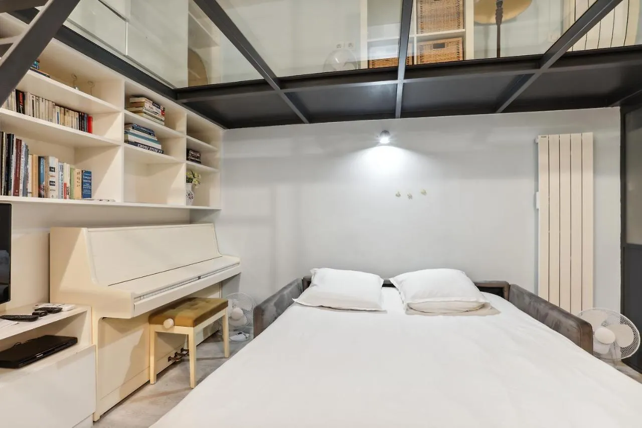 Atelier D'Artiste 3 Personnes Quartier St Placide By Weekome Paris France