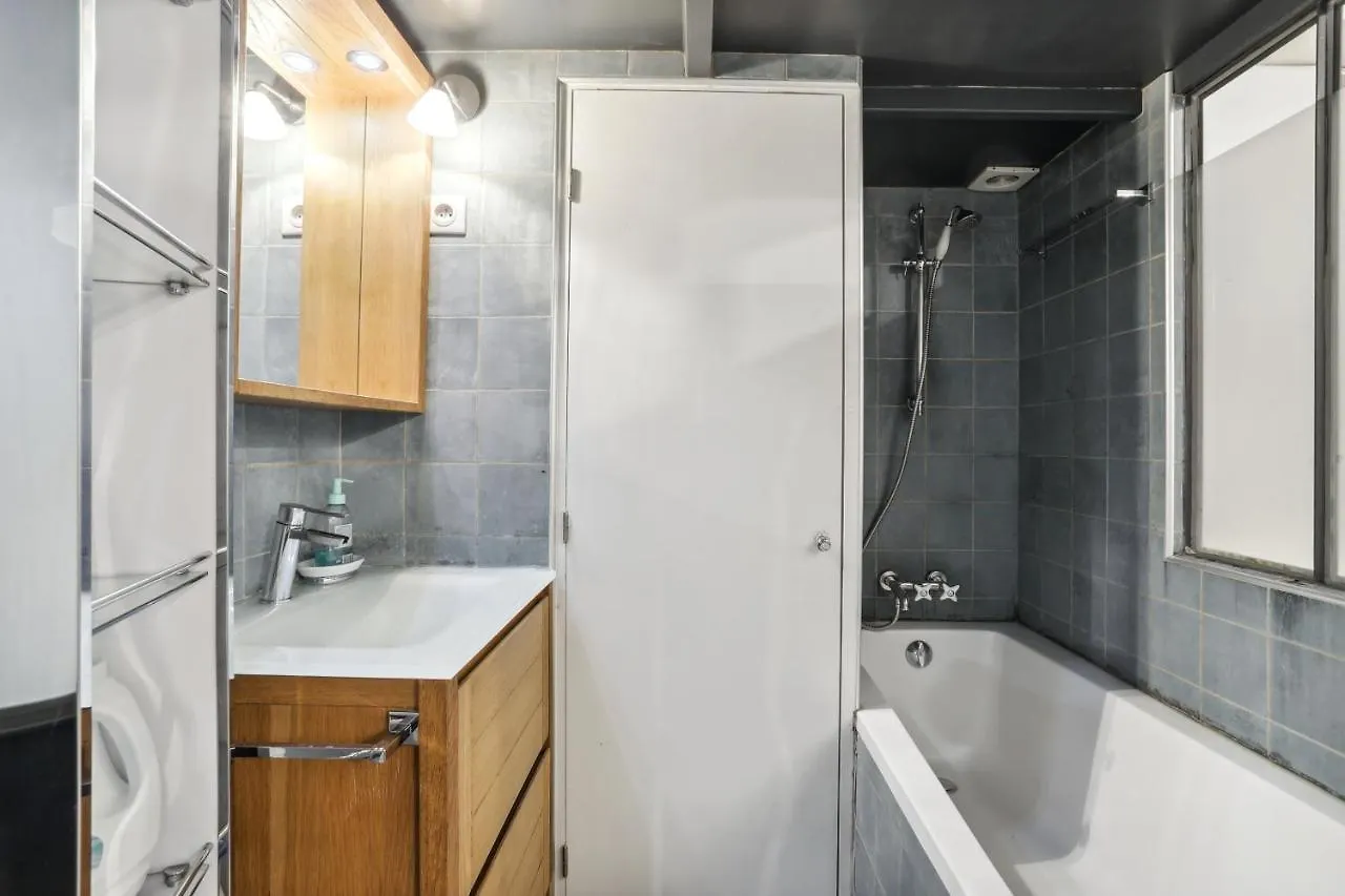 Atelier D'Artiste 3 Personnes Quartier St Placide By Weekome Paris France